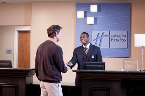 Holiday Inn Express & Suites St Marys By Ihg St. Marys Bagian luar foto